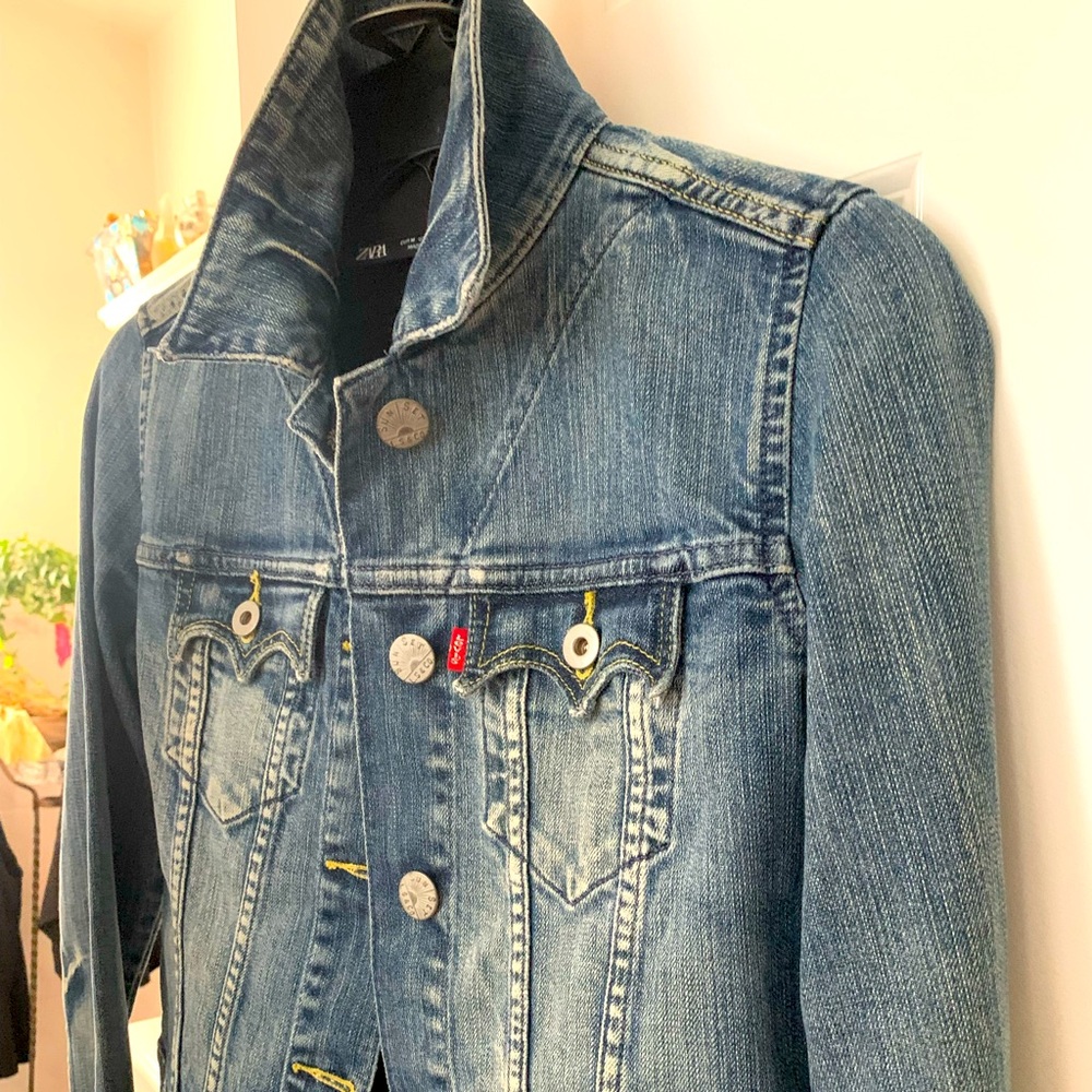 LEVIS & CO COTTON CROPPED LONG SLEEVE DENIM JACKET SIZE S